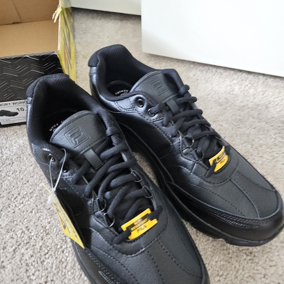 NEW IN BOX Fila Memory Workshift Slip Resistant Men's Shoes Black US Size 10.5 - Picture 9 of 11